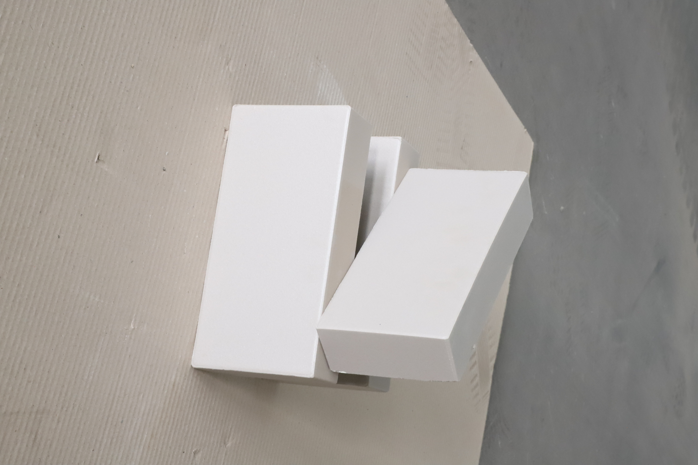 端面楔型耐酸磚和普通耐酸磚哪種適合砌混凝土墻？