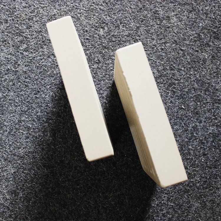 耐酸磚和耐酸瓷磚哪種更適用于室外使用?