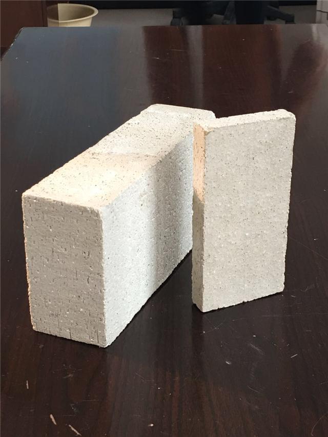 耐酸磚的耐酸堿性能在什么條件下表現(xiàn)較好呢？