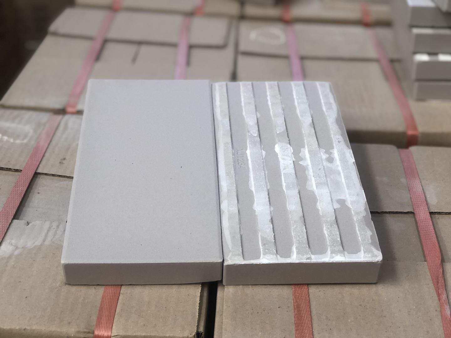 耐酸磚的抗壓強度和溫度有關系嗎？