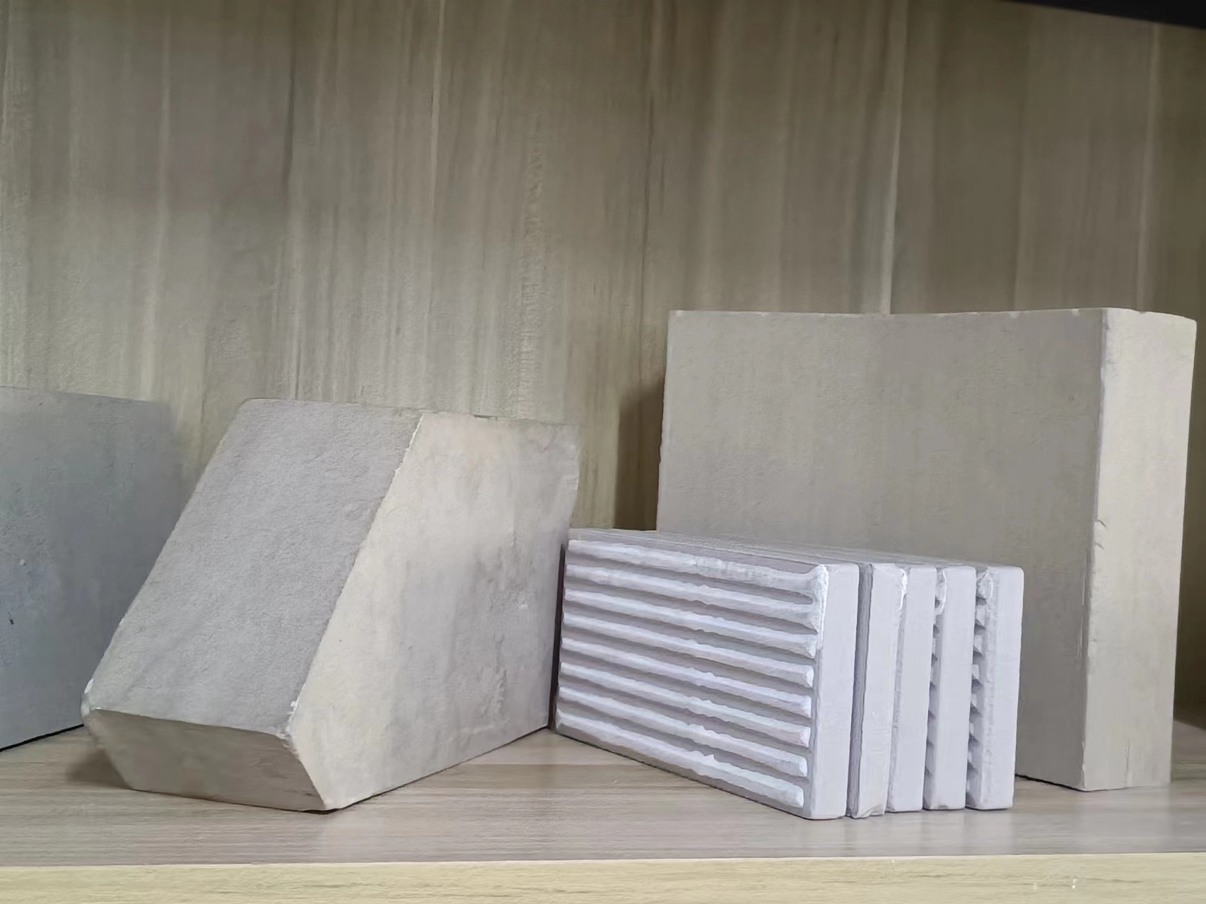 側(cè)面楔型耐酸磚有哪些特點(diǎn)呢？