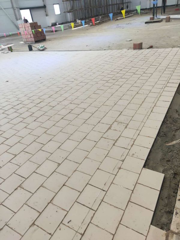 詳細介紹一下側面楔型耐酸磚的施工方法