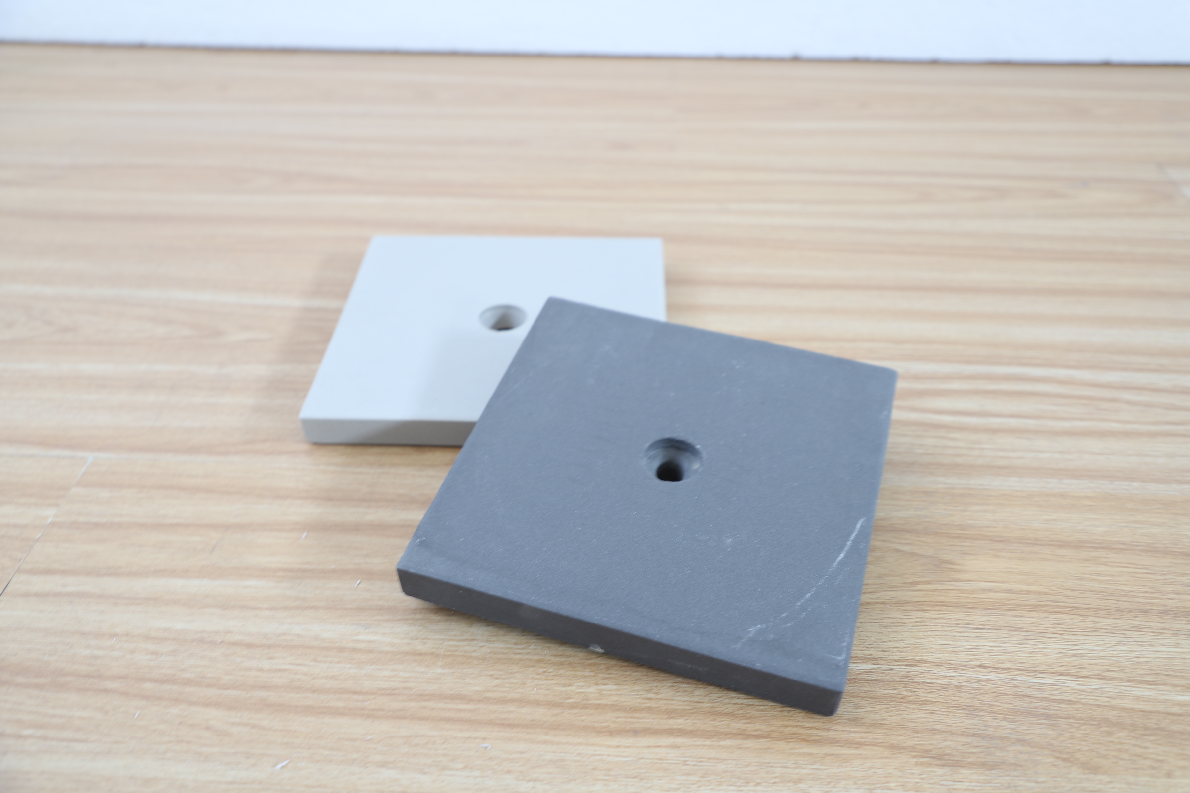 耐酸磚的抗壓強度和耐酸度有什么區別呢?