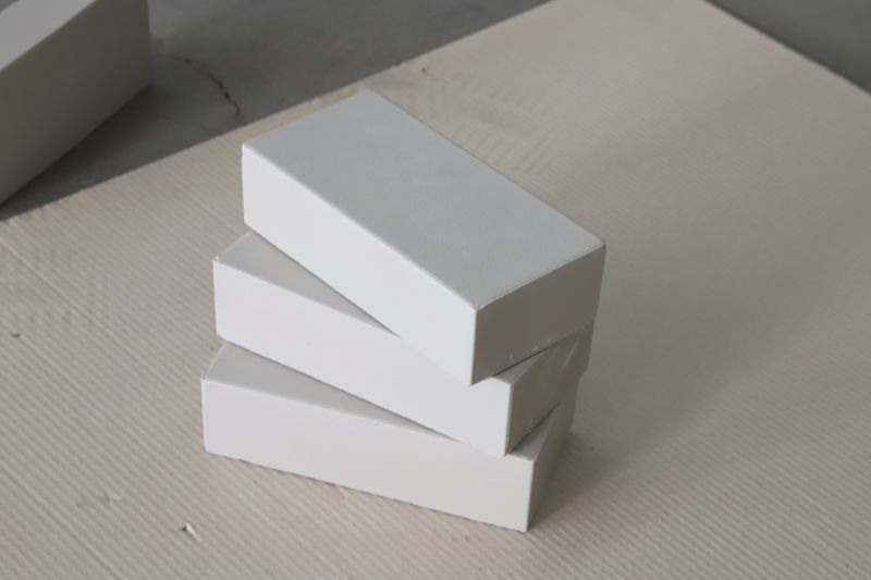 耐酸磚和玻璃磚哪個更耐用一些呢?